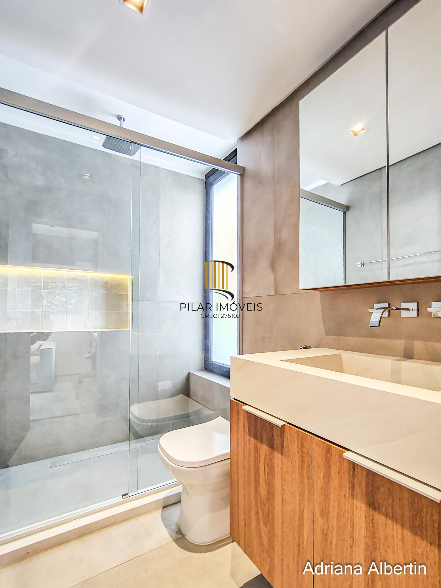 Casa com 4 suítes e escritório - Alphaville Porto Alegre