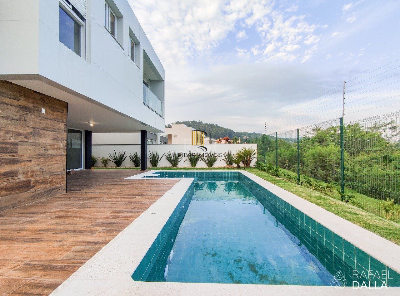 Casa Condominio para Venda - 440m², 4 dormitórios, sendo 4 suites, 4 vagas - Alphaville