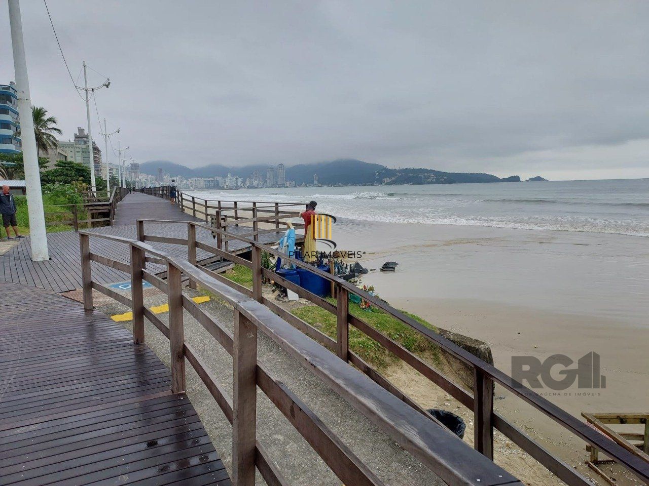 APARTAMENTO 3 SUITES - ANDAR ALTO - VISTA PARA O MAR - MEIA  PRAIA - ITAPEMA - SC