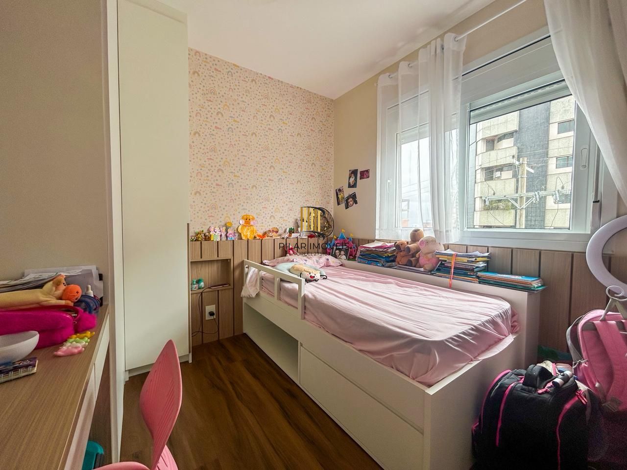 Impecável apartamento 03 dormitórios, 01 suíte - 87m² privativos, condomínio completa infra no Bairro Santa Tereza - Vaga dupla coberta.