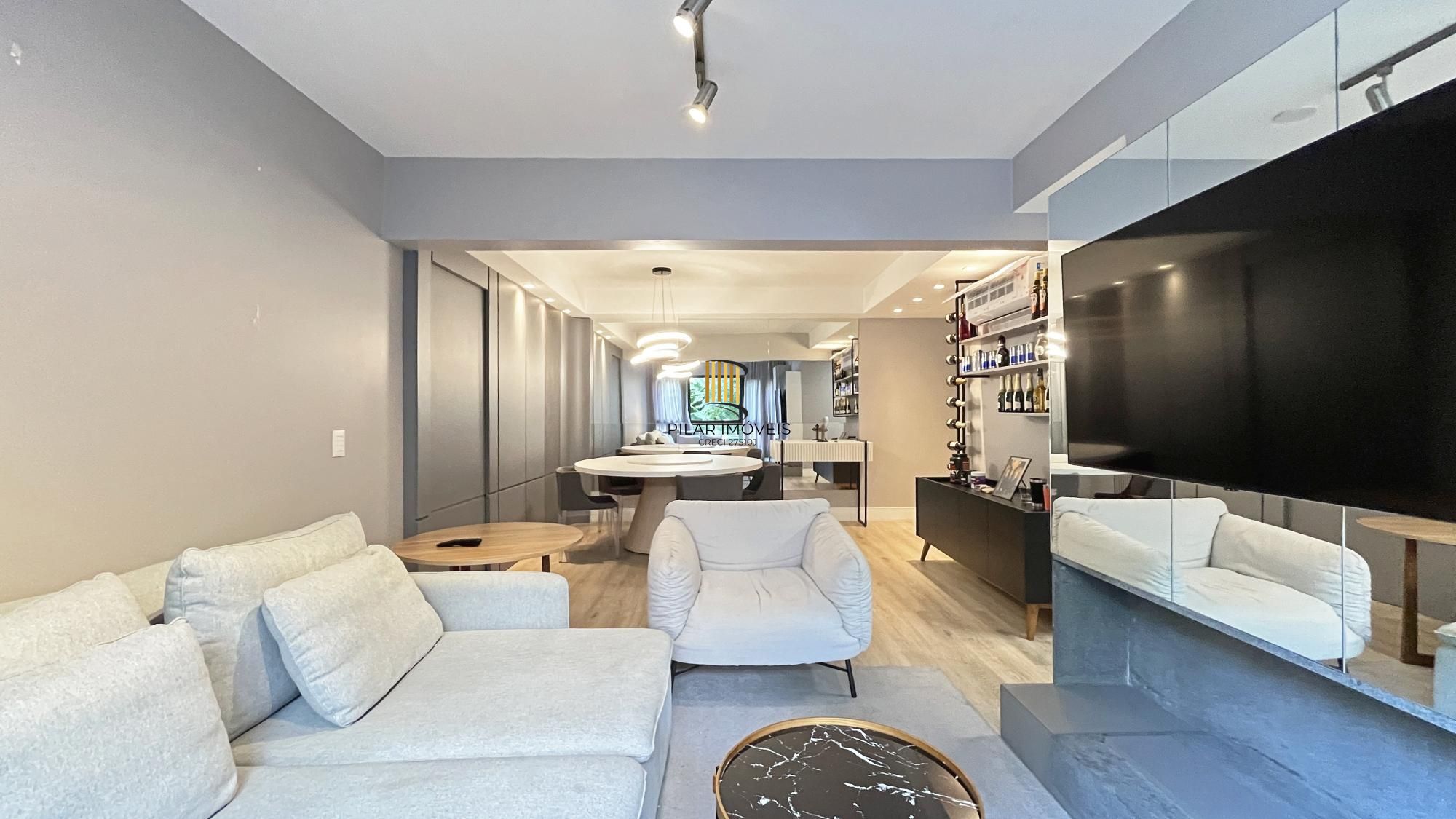 LINDO APARTAMENTO 3 DORMITÓRIOS NO MENINO DEUS