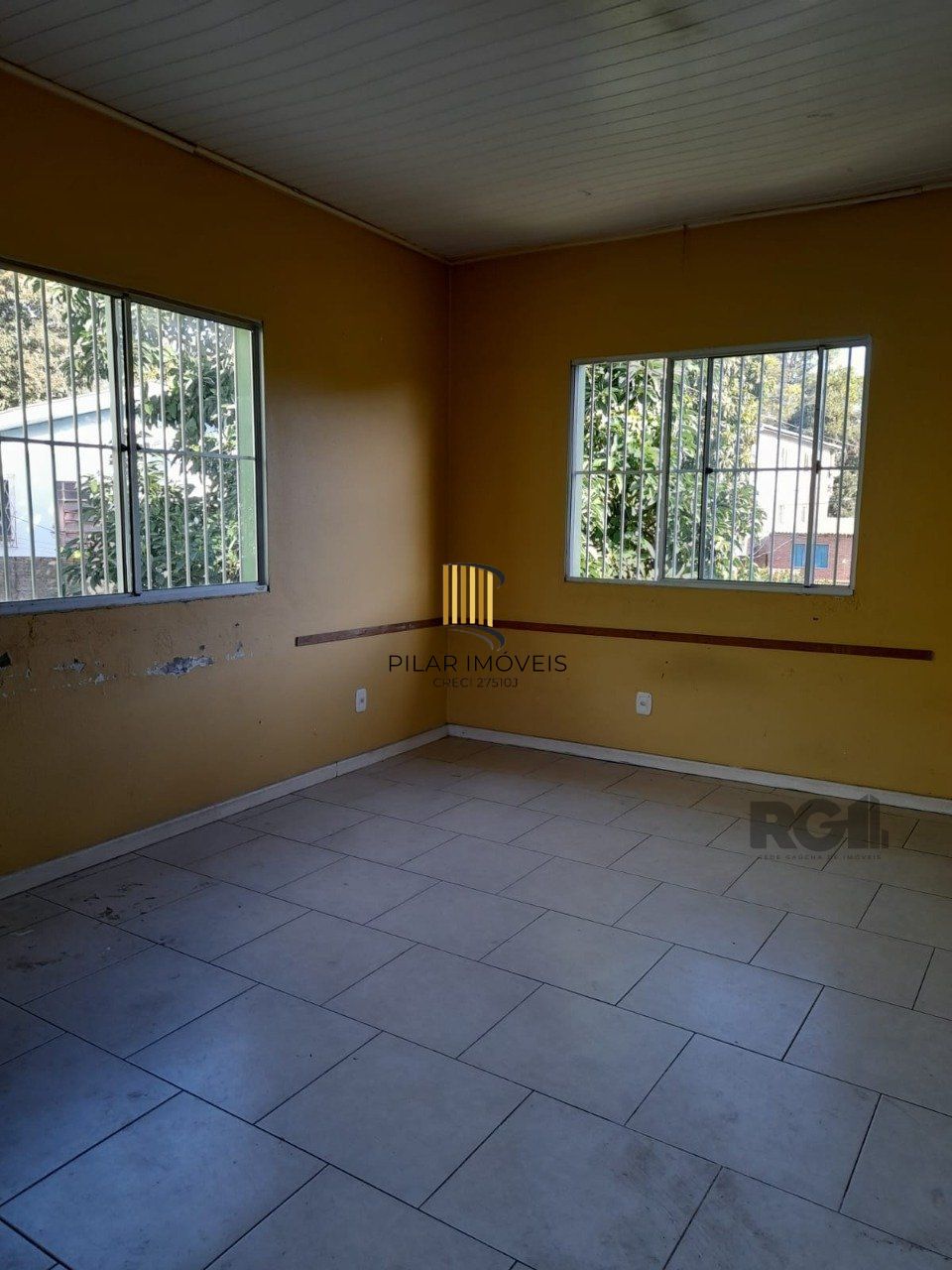 Casa de 3 dormitórios no bairro Santa Tereza