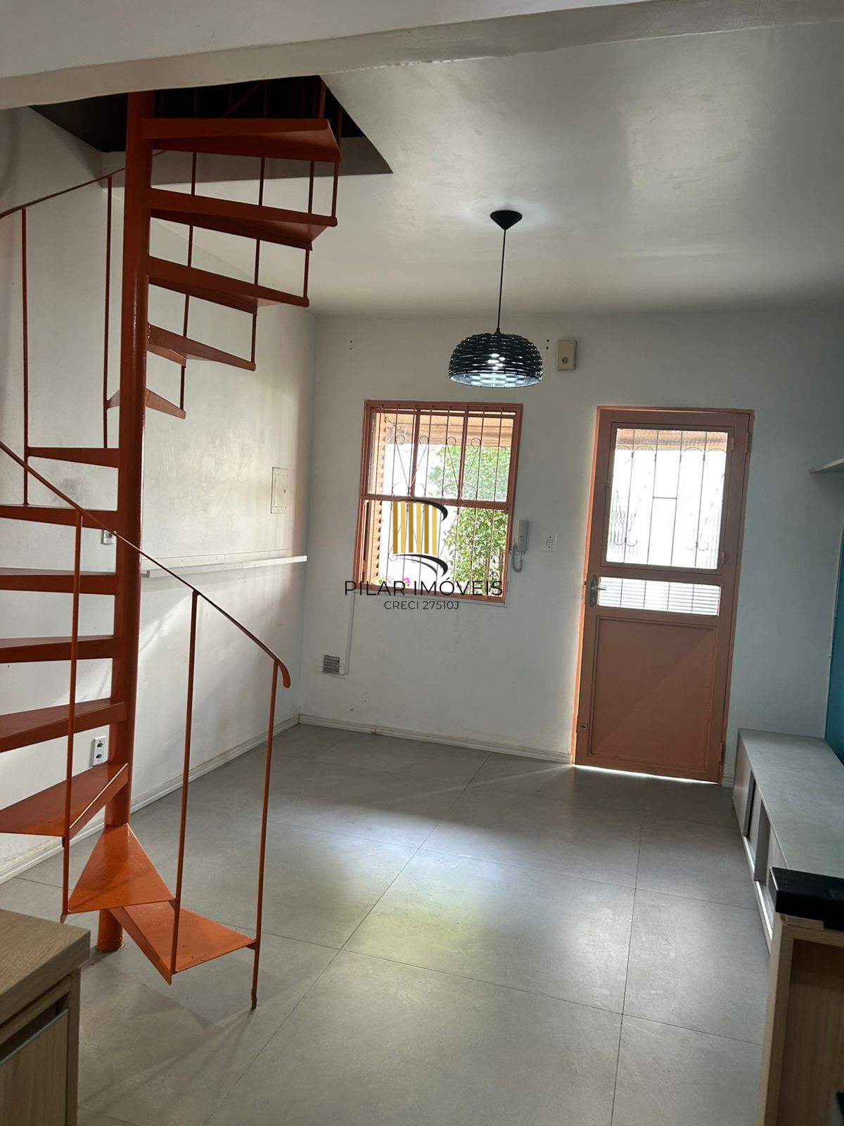 Casa 2 dormitórios no bairro Guarujá