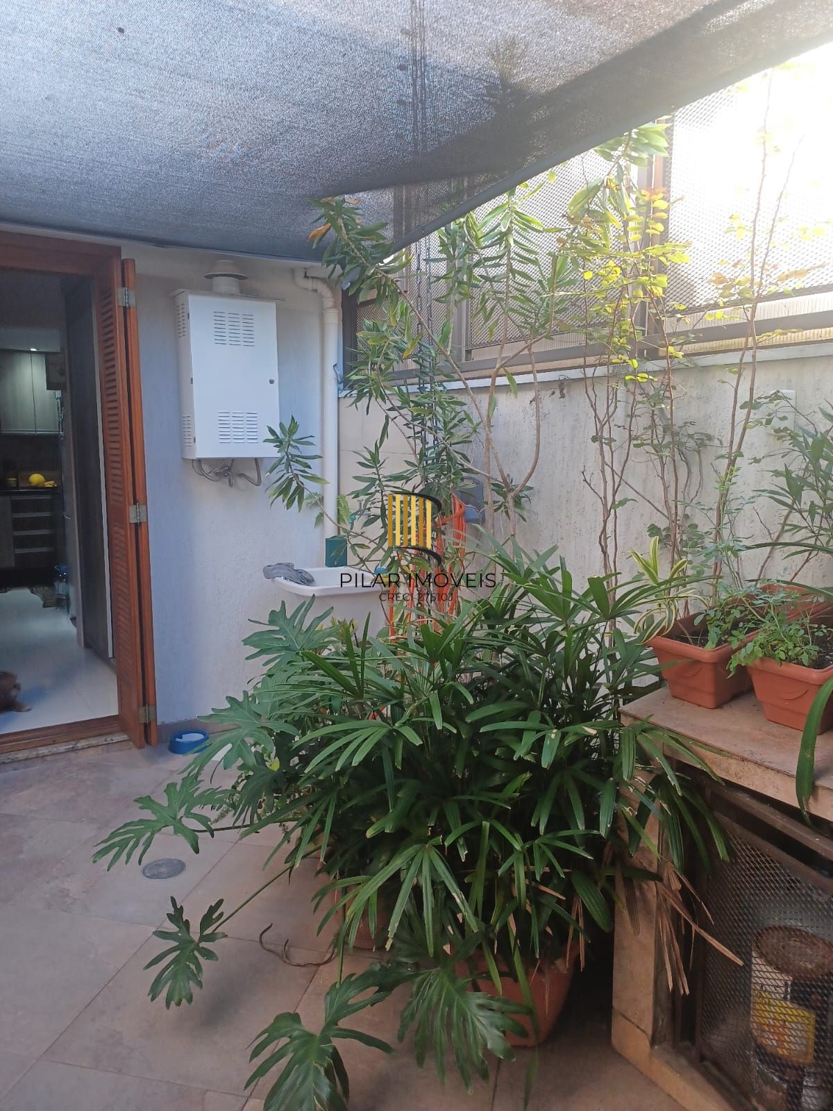 Casa 3 dormitórios no bairro Guarujá