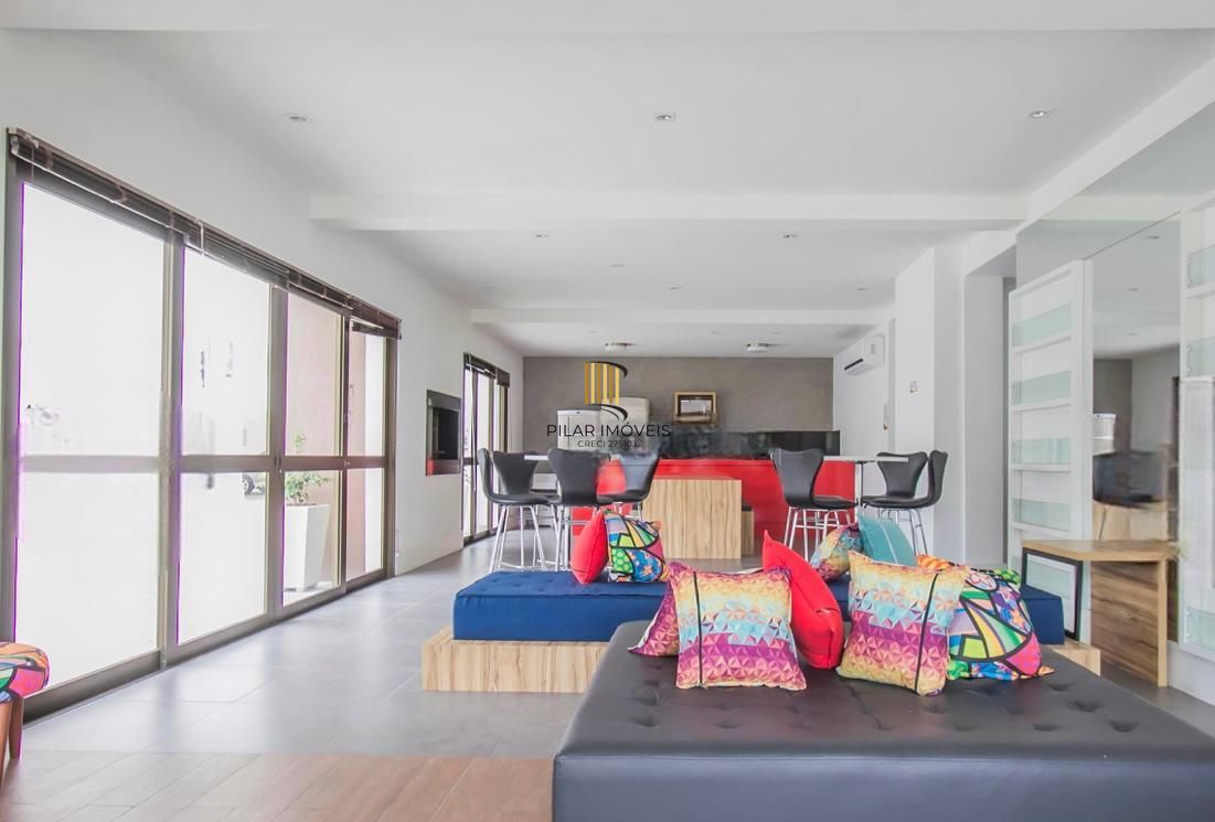Cobertura com 157m2, 3 dormitórios no bairro Boa Vista.