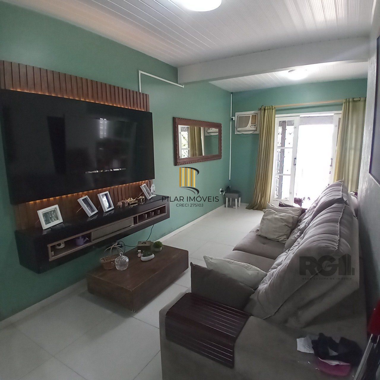 Casa para Venda - 97,95m², 4 dormitórios, 1 vagas - Hípica, Porto Alegre
