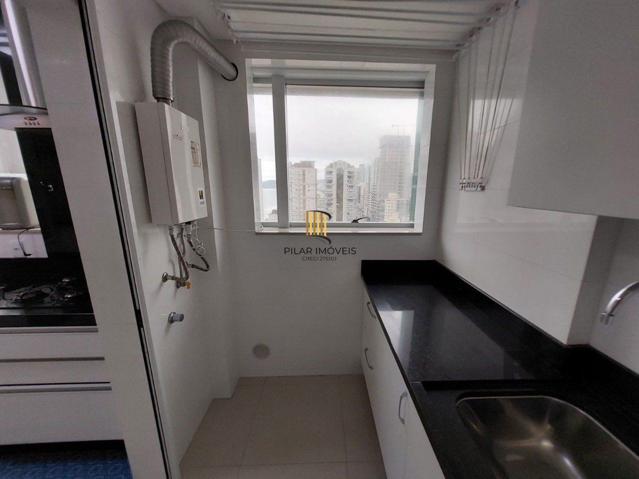 APARTAMENTO 3 SUITES - ANDAR ALTO - VISTA PARA O MAR - MEIA  PRAIA - ITAPEMA - SC