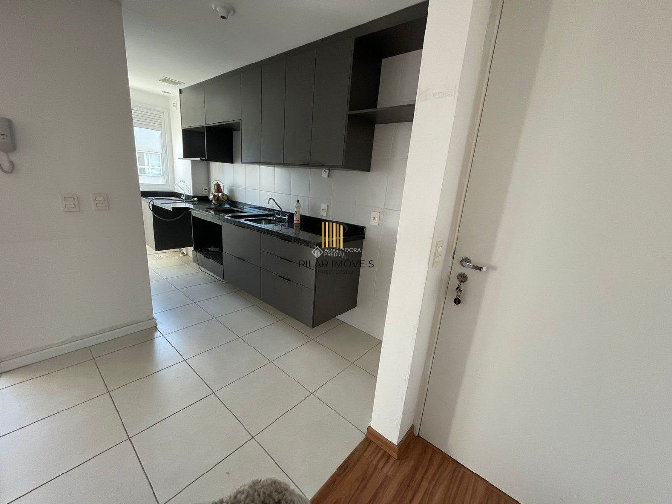 Excelente apto 2 dormitórios, 55m² privativos com churrasqueira, andar alto no JARDIM CARVALHO, condomínio completa infra.