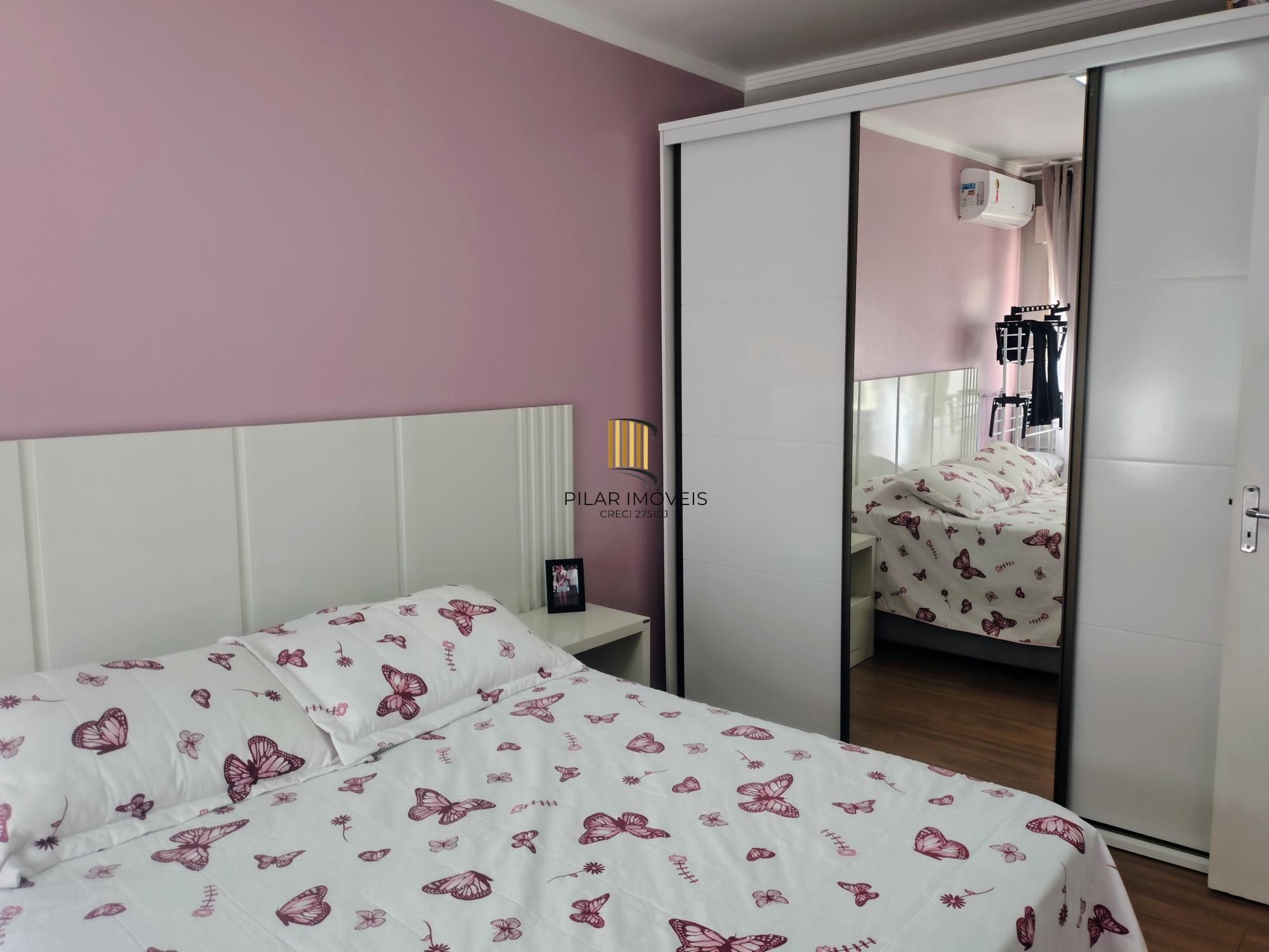 Apartamento térreo com 62m², 2 quartos, vaga coberta, Cavalhada, Porto Alegre/RS