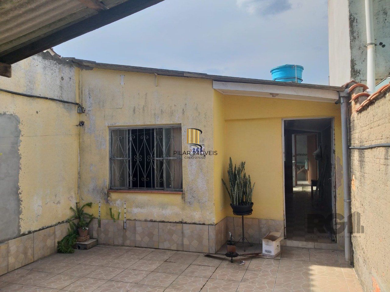 Casa a venda no bairro Alta Petropilis com 100m²