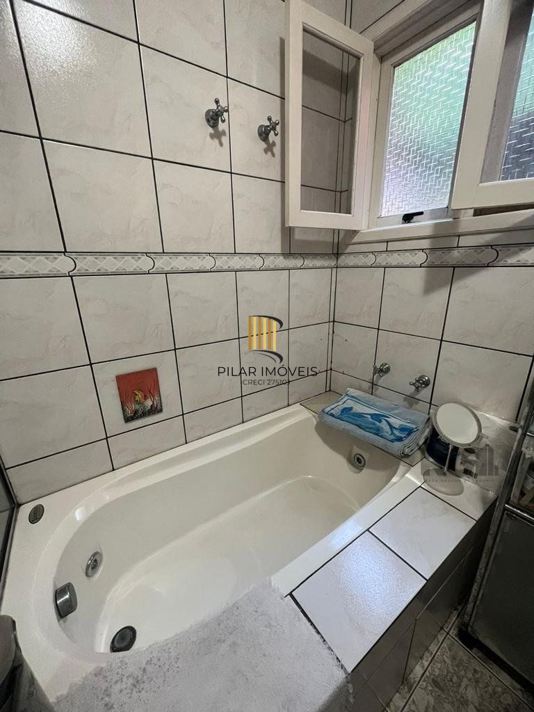 Casa com 4 quartos, suíte, churrasqueira, vaga de garagem, no bairro Elsa, Viamão/RS