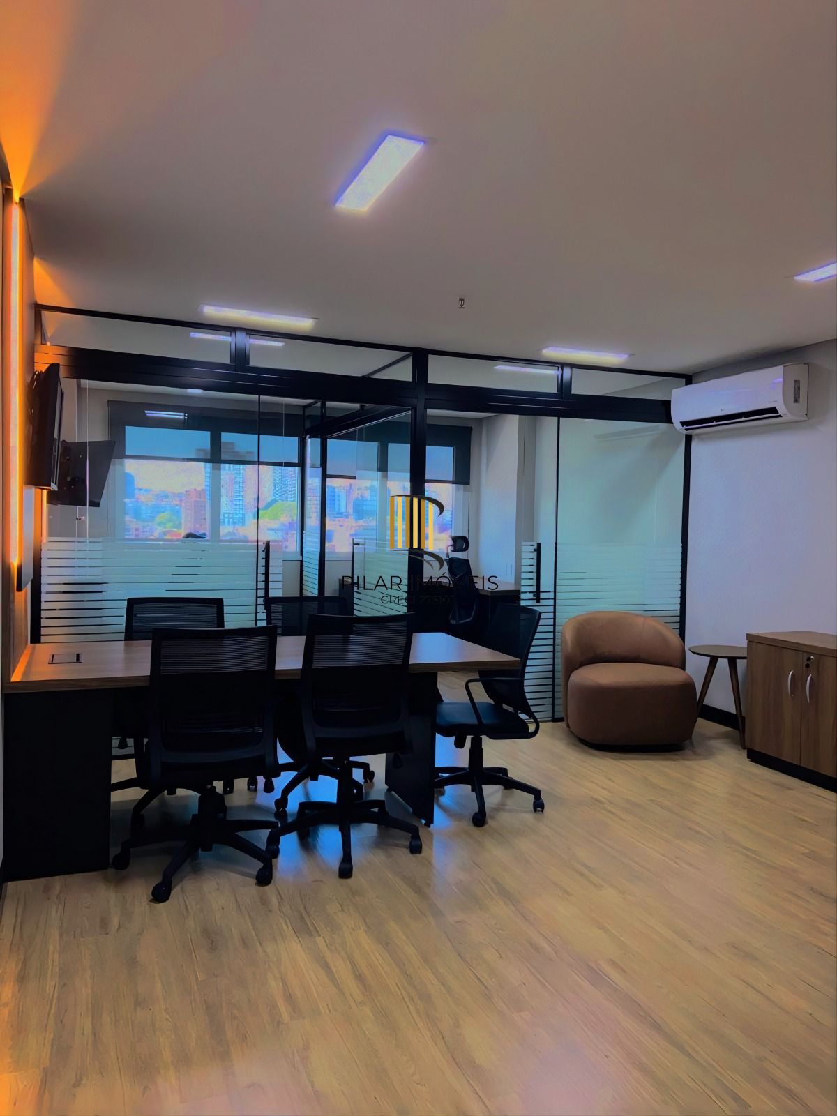 Sala comercial no Hom Lindoia