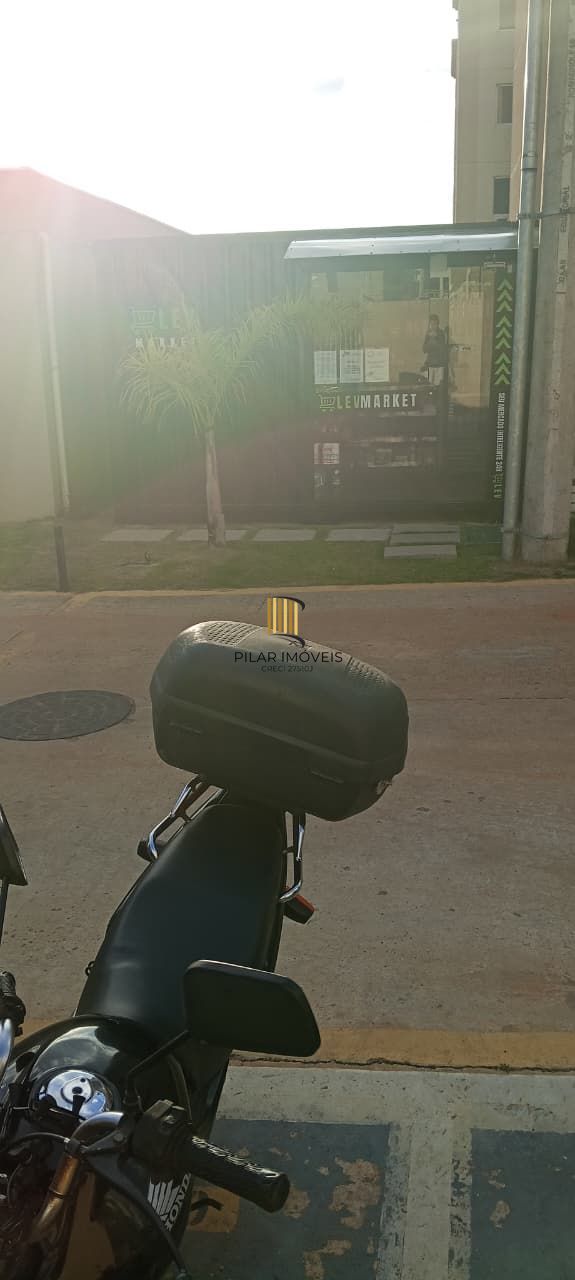 Apartamento com 02 quartos e 01 vaga no Bairro Jardim Leopoldina Porto Alegre