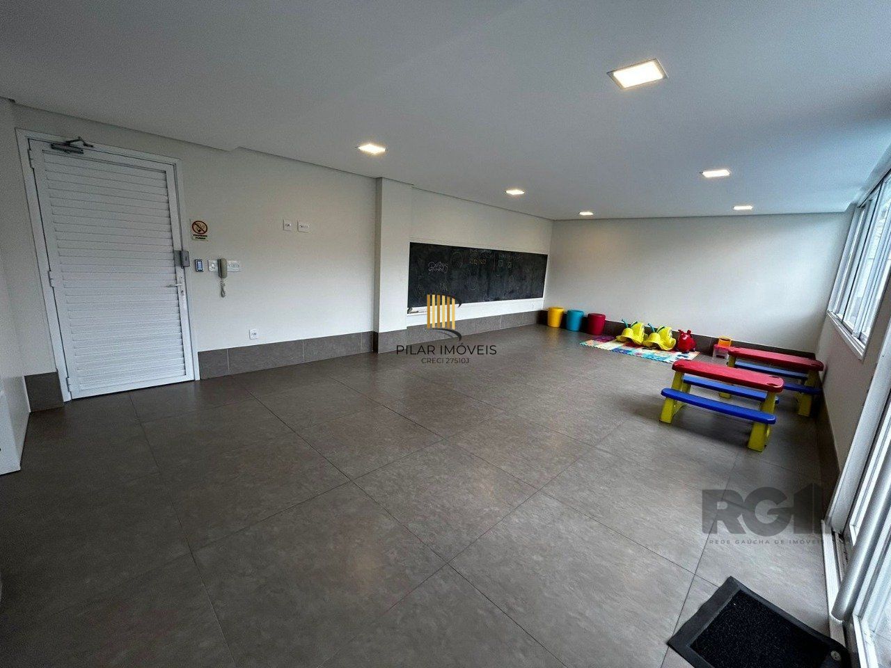 Apartamento com 3 suíte, churrasqueira, vaga de garagem, no bairro Menino Deus, Porto Alegre/RS