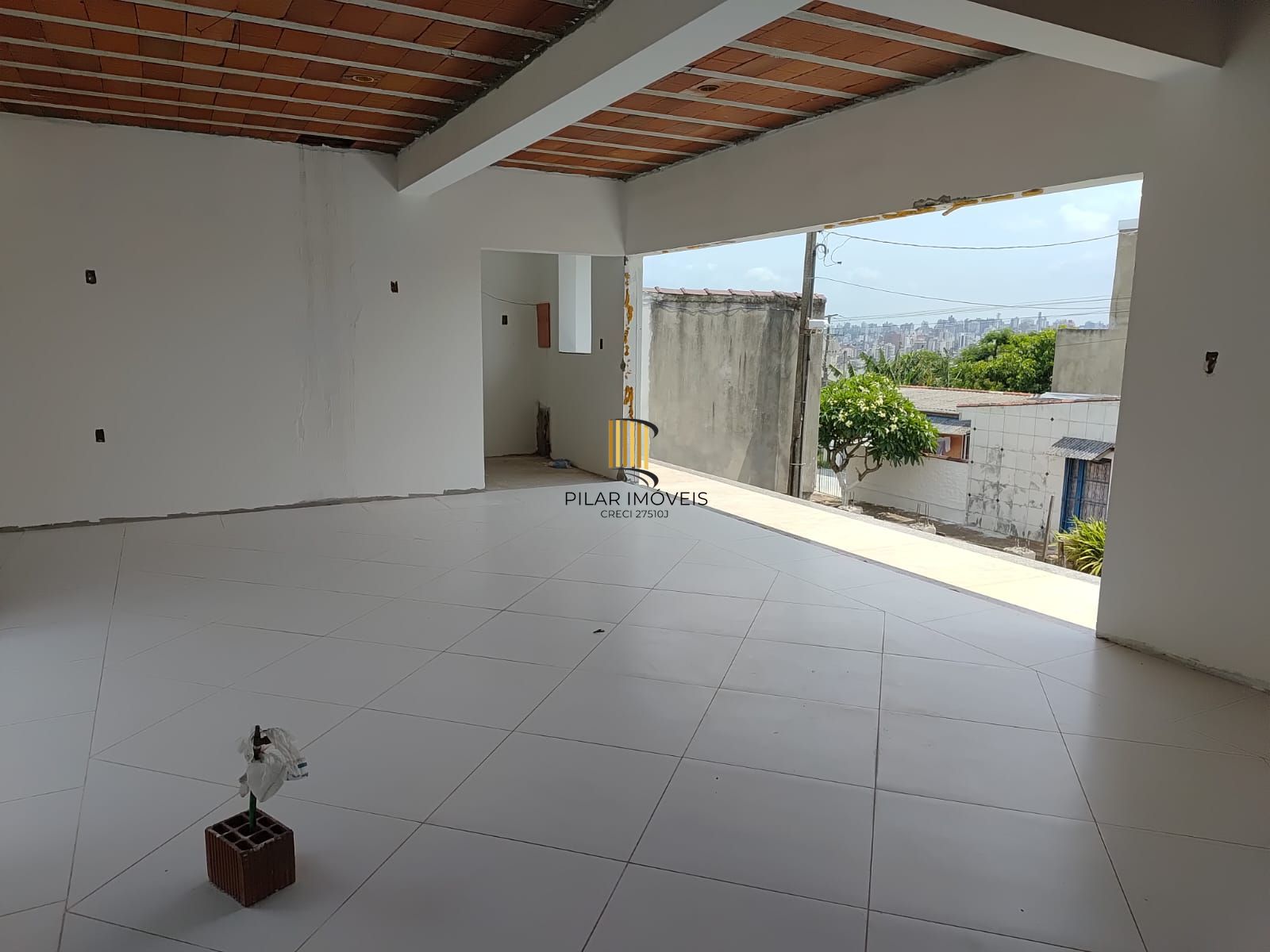 Casa 3 dormitórios no bairro Partenon