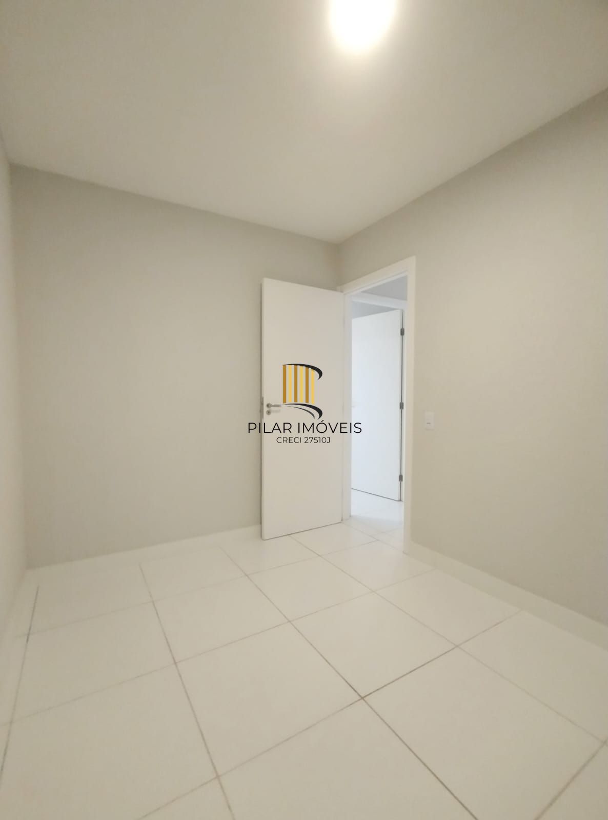 Apartamento 2 dormitórios no bairro Restinga