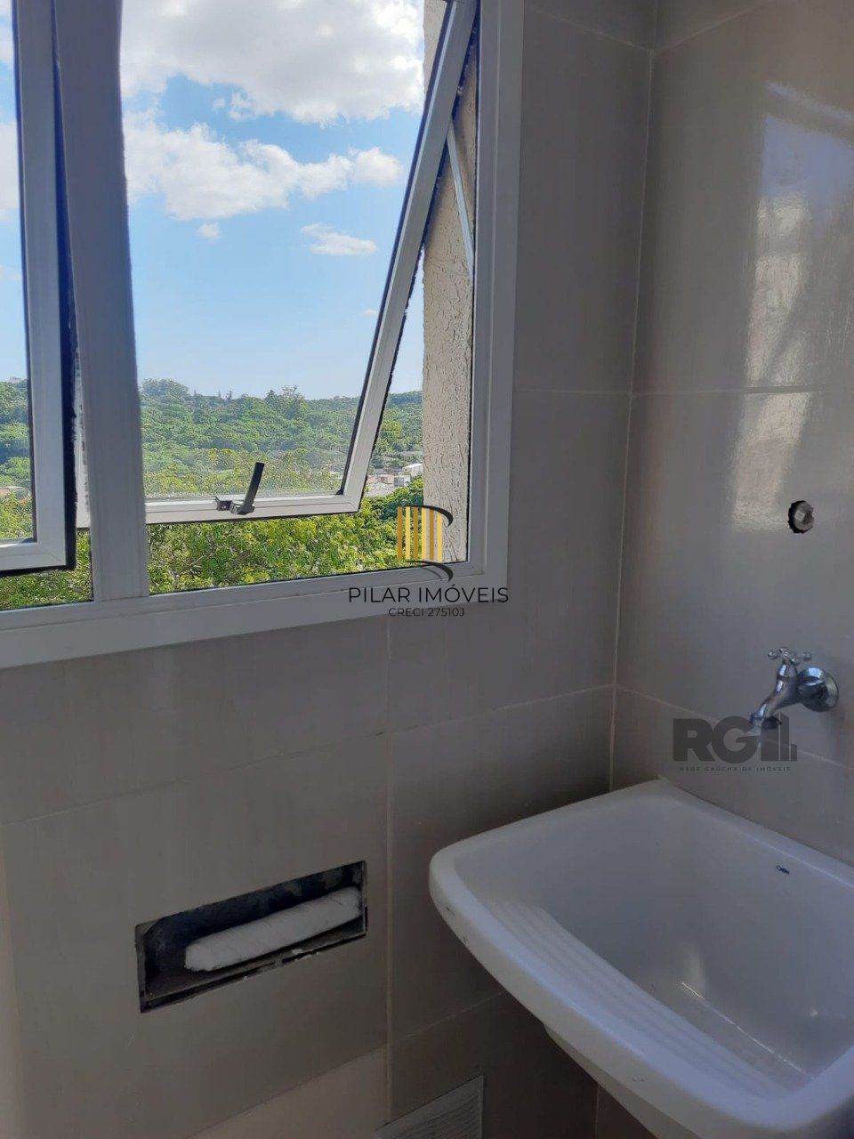Apartamento com 2 quartos, vaga de garagem - 42,51m² no bairro Cavalhada, Porto Alegre/RS