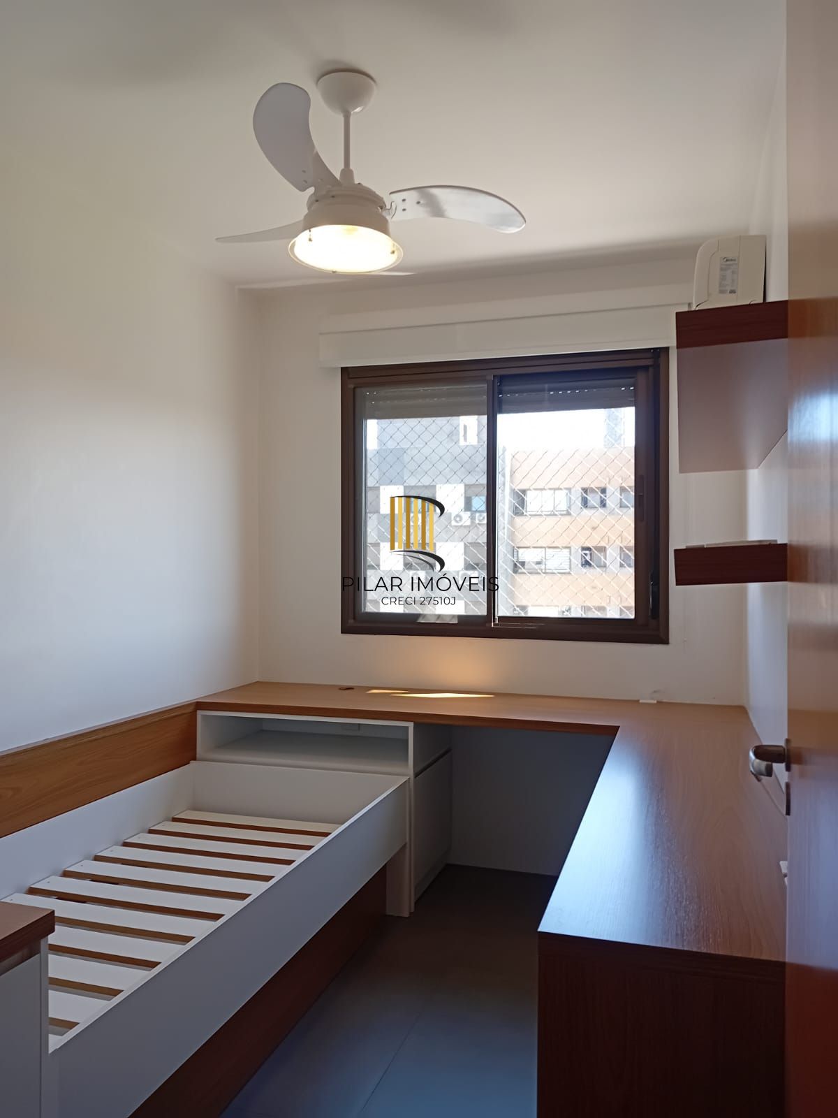 Apartamento 2 quartos, suíte, vaga coberta no bairro Camaquã em Porto Alegre/RS