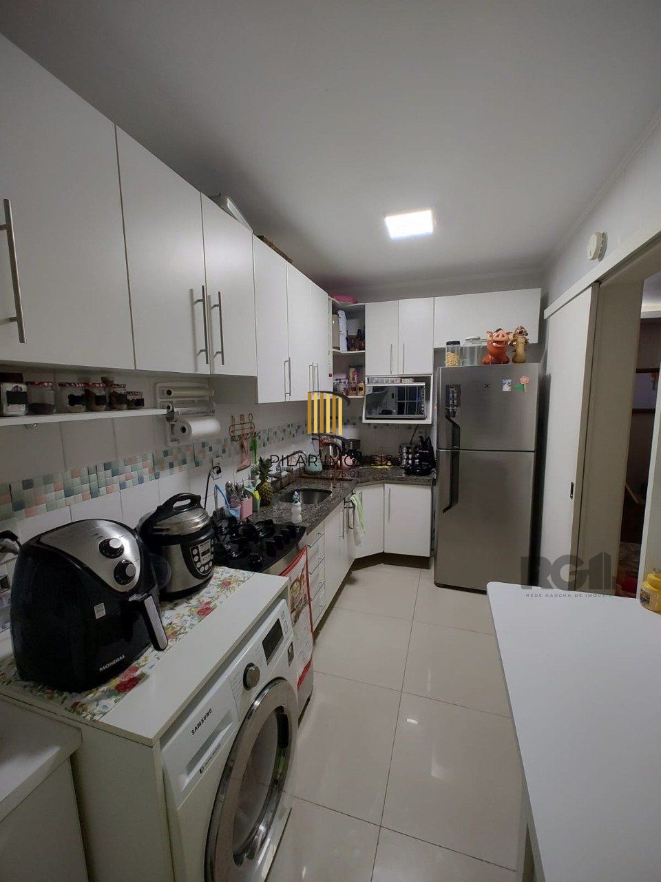 2 QUARTOS  - SACADA COM CHURRASQUEIRA - ELEVADOR - CAVALHADA - PORTO ALEGRE - RS