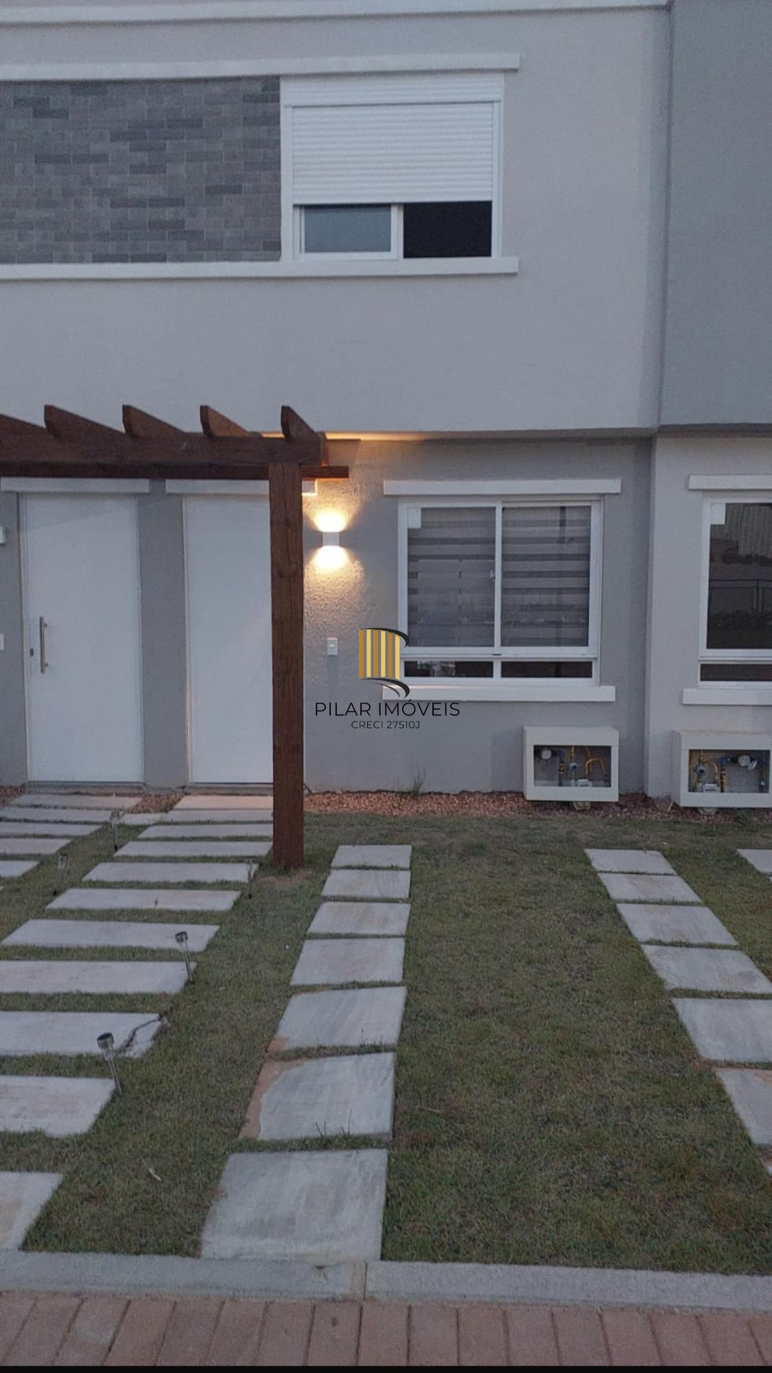 Casa em Condomínio com 02 quartos e 01 vaga no Bairro Campo Novo - Pilar Imóveis