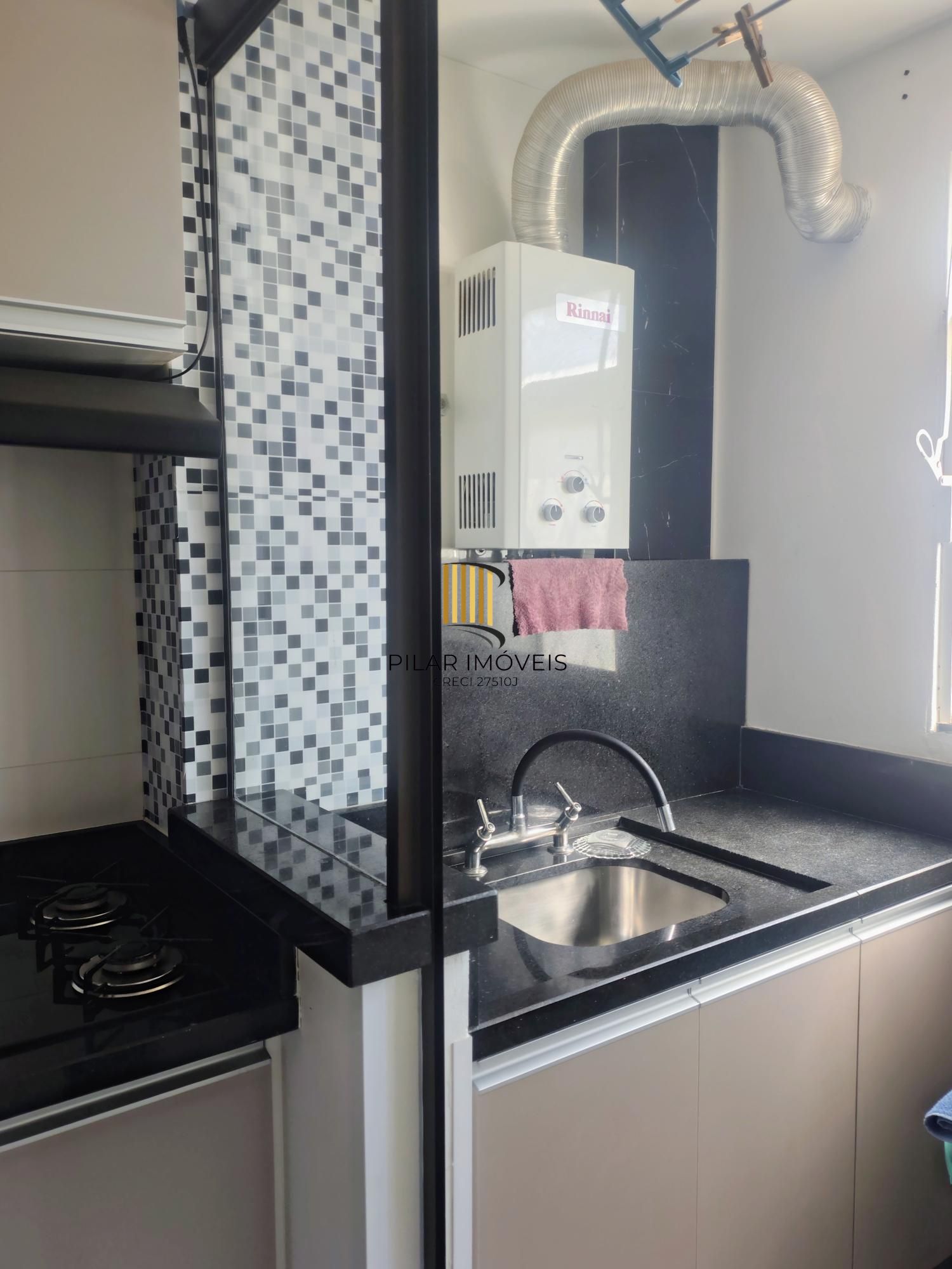 Apartamento térreo com 62m², 2 quartos, vaga coberta, Cavalhada, Porto Alegre/RS