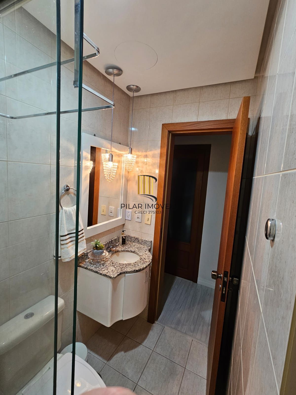 Apartamento com 02 quartos e 01 vaga no Centro Histórico de Porto Alegre