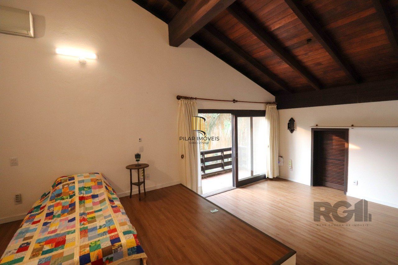 Casa para Venda - 523.36m², 6 dormitórios, sendo 2 suites, 2 vagas - Vila Conceição, Porto Alegre
