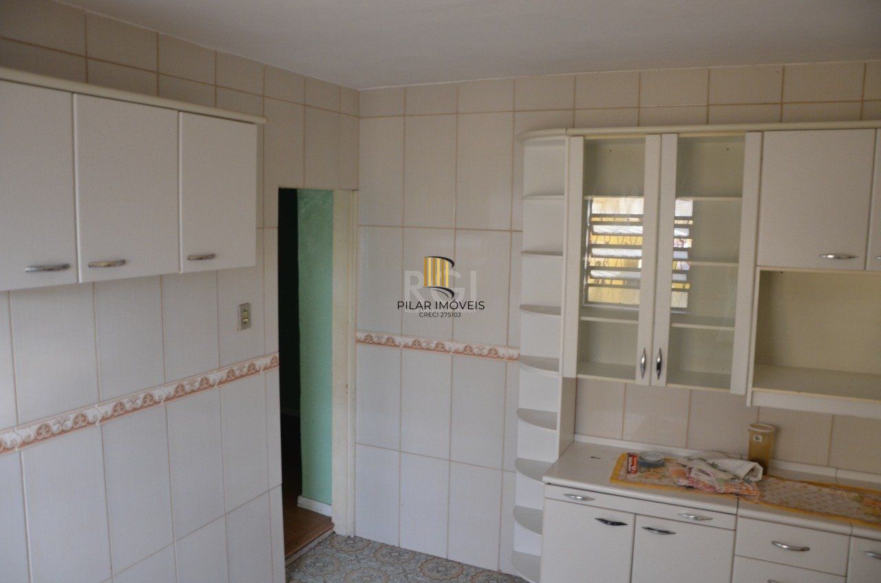 Casa Com 5 dormitórios no Bairro Partenon