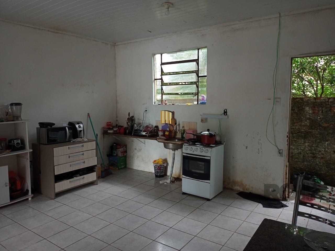 Casa para Venda - 482m², 3 dormitórios, 3 vagas - Camaquã, Porto Alegre
