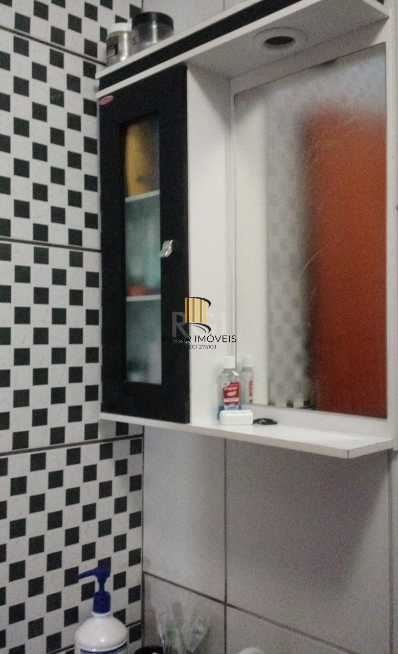 Apartamento para Venda - 40m², 2 dormitórios, 1 vaga - Lomba do Pinheiro