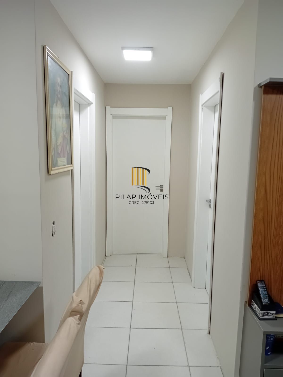 Apartamento com 02 quartos e 01 vaga no Bairro Chapéu do Sol