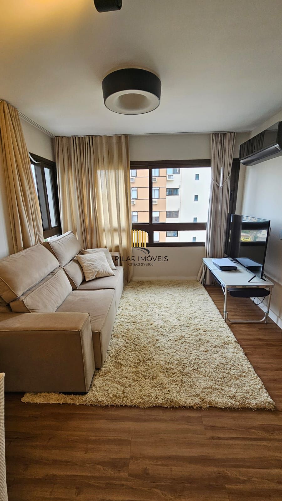 Apartamento de 2 dormitórios 2 suítes , vaga dupla coberta escriturada !