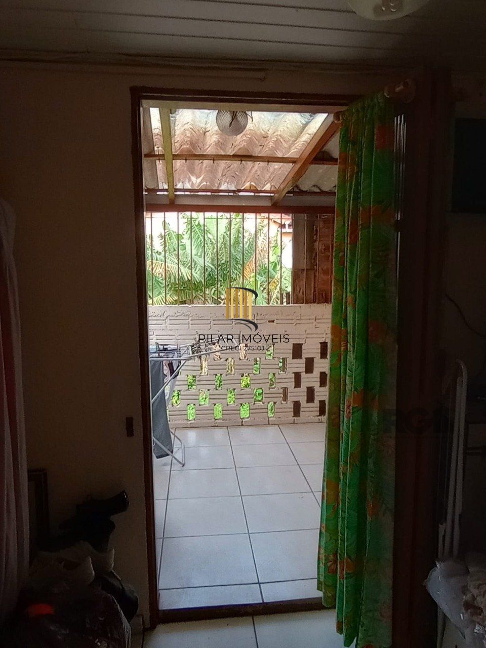 Sobrado para Venda - 36m², 2 dormitórios, 1 vaga - Guarujá, Porto Alegre