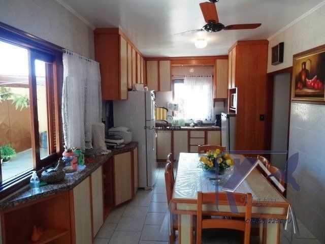 Casa para Venda - 318m², 4 dormitórios, sendo 1 suites, 4 vagas - Cavalhada