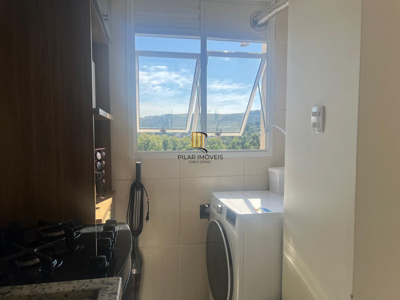 Apartamento no bairro Cavalhada 2 dormitórios , vaga coberta, portaria 24 horas.