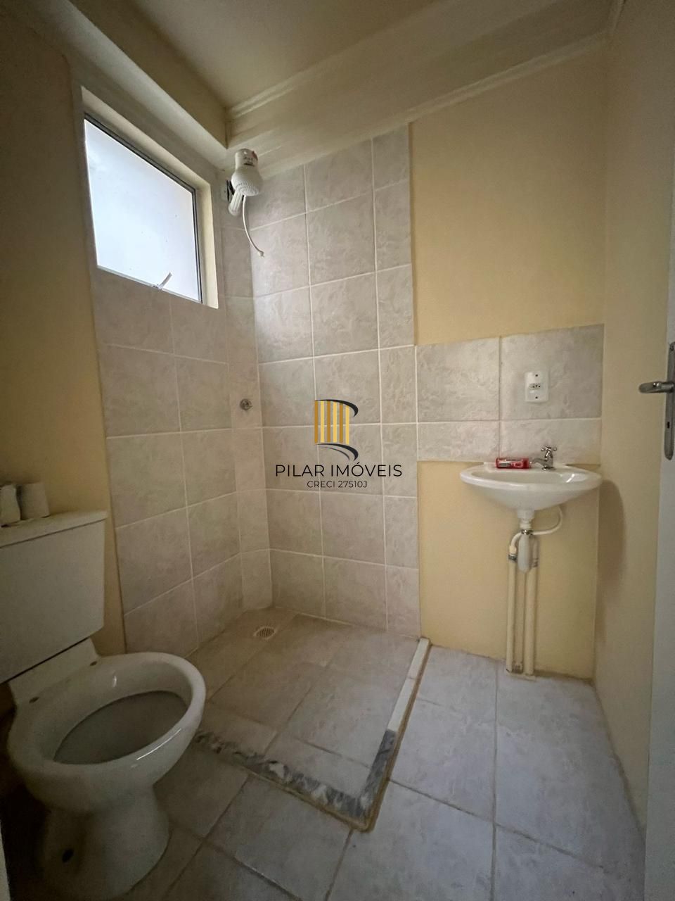 Apartamento com 2 quartos com vaga de garagem no Bairro Campo Novo