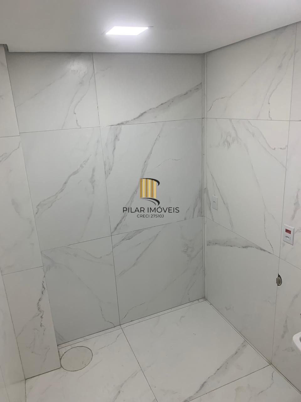 Casa com 3 dormitórios e suíte à Venda no Bairro Medianeira - Porto Alegre/RS