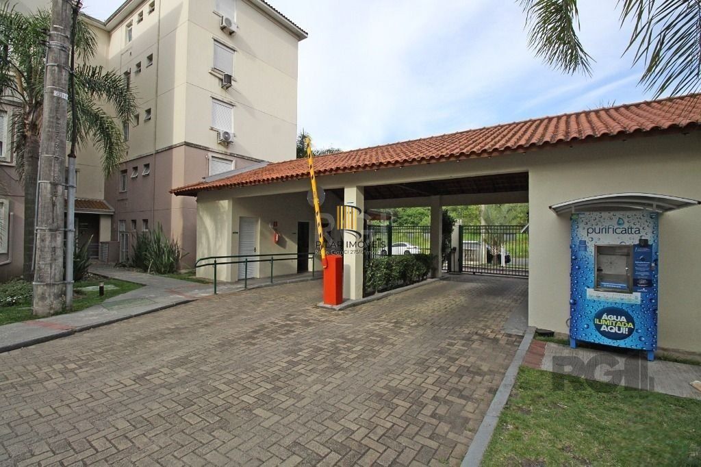 Apartamento de 3 dormitórios com vaga no bairro Morro Santana