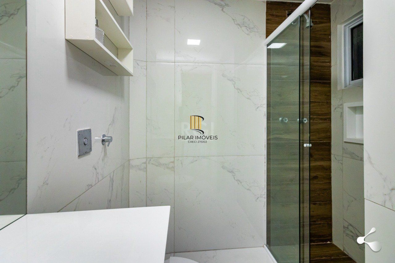 Apartamento para Venda - 62.17m², 2 dormitórios, 1 vaga - Petrópolis