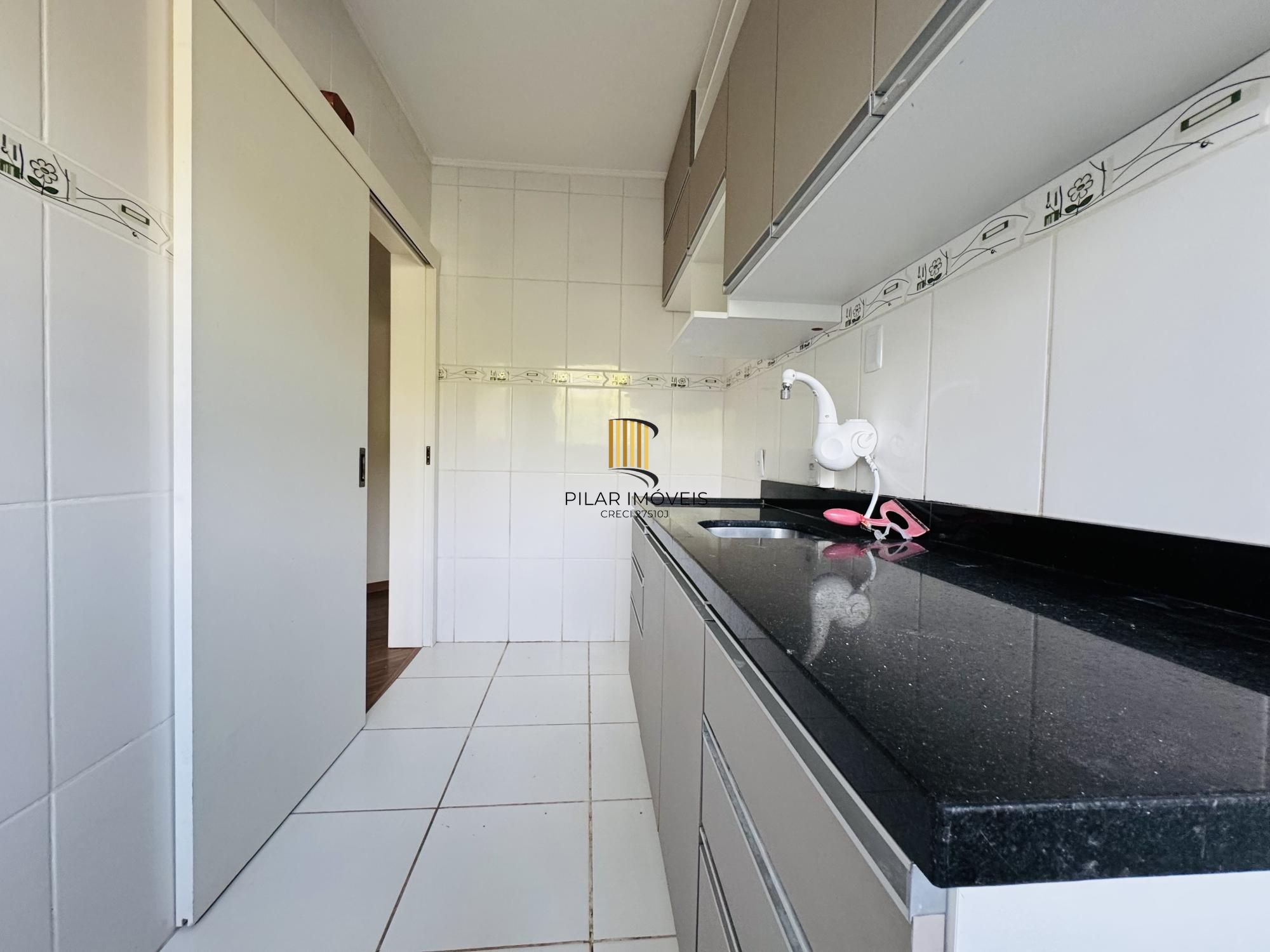 Apartamento com 2 dormitórios, 59m2, localizado no 5º andar, no Bairro Nonoai