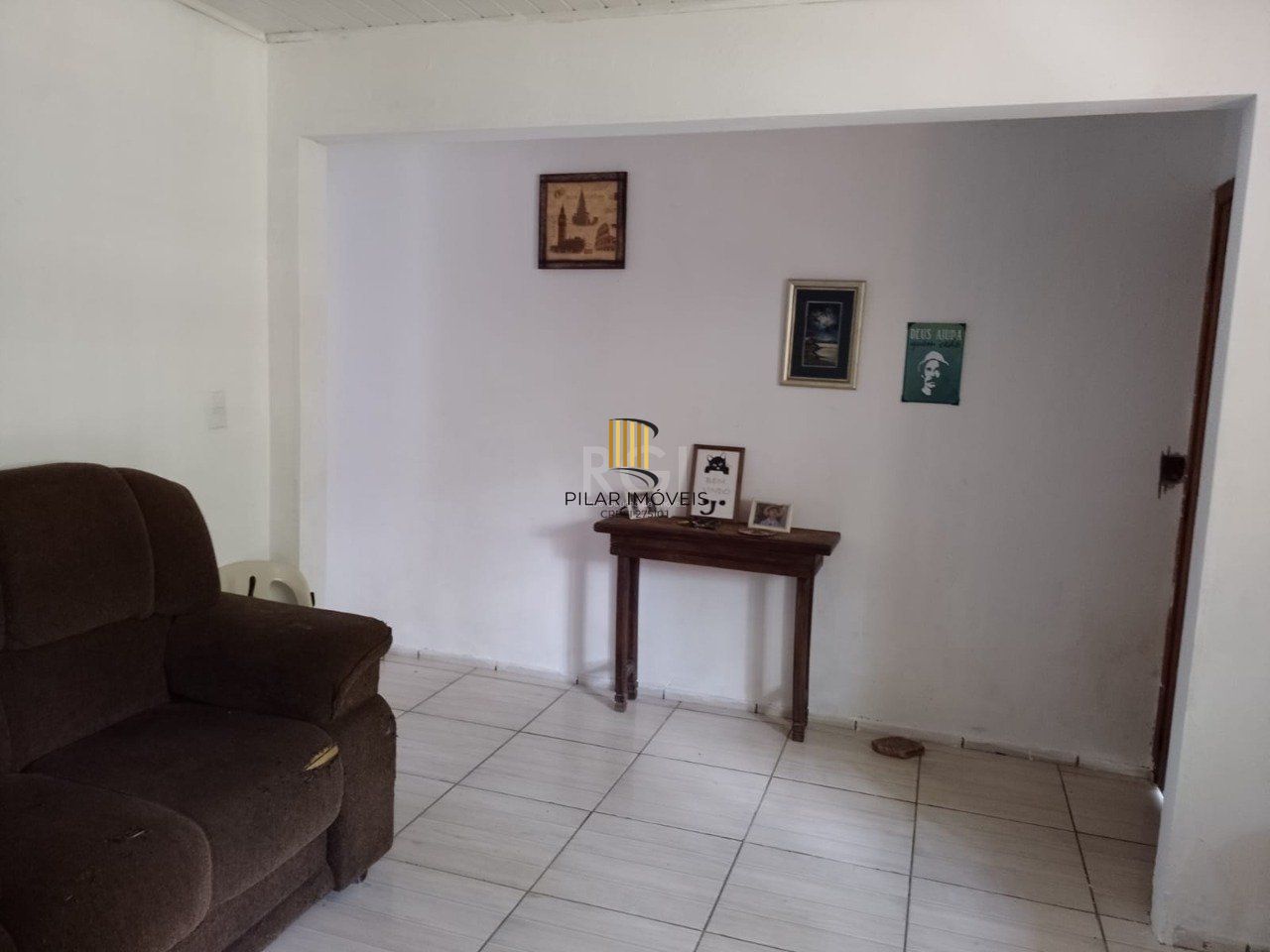 Casa de 4 dormitórios no bairro Jardim Floresta