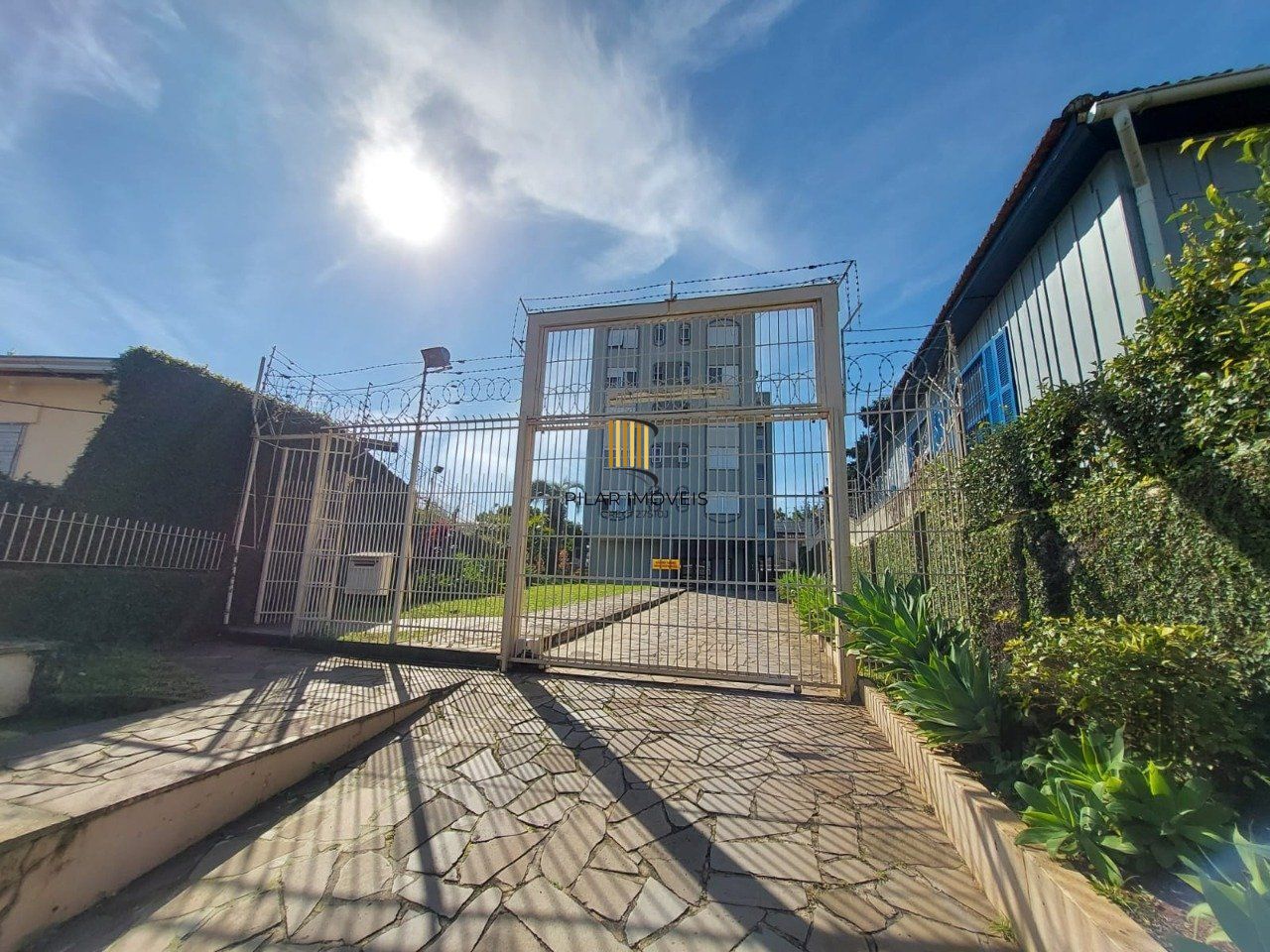 APARTAMENTO UM DORMITORIO, COM VAGA GARAGEM E ELEVADOR, NO BAIRRO NONOAI, EM PORTO ALEGRE, RS