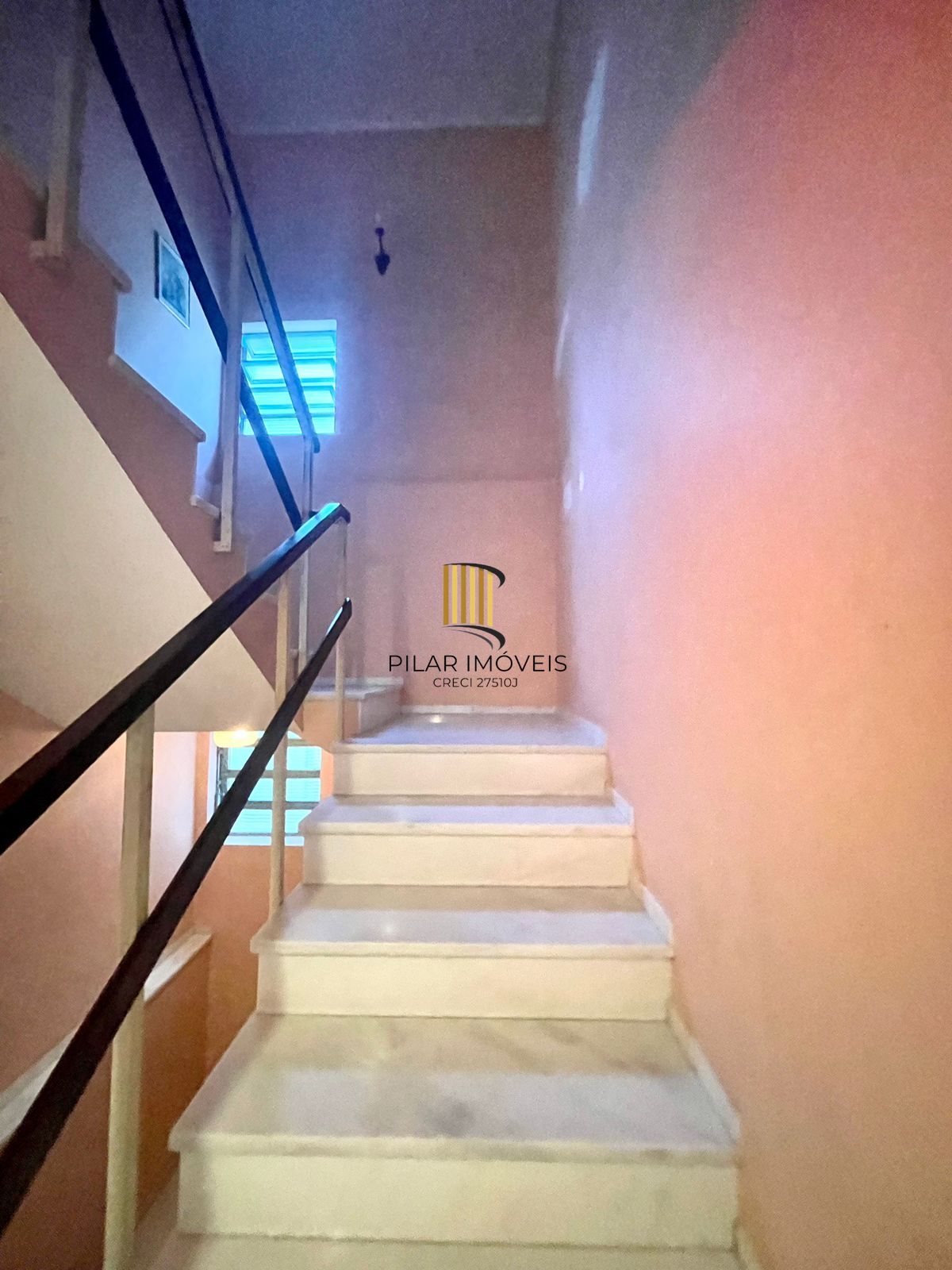 Sobrado Com 4 dormitórios, 1 suíte e 228M² no Bairro Petrópolis -Porto Alegre/RS