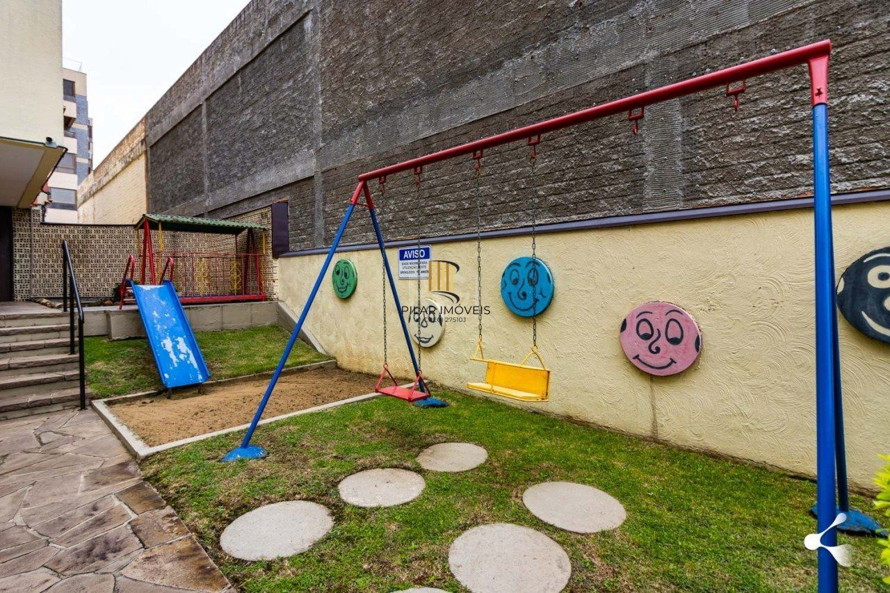 Apartamento 02 dormitórios No Bairro Tristeza em Porto Alegre/RS