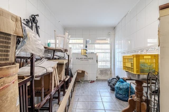 Casa com 04 quartos no Bairro : Partenon em Porto Alegre/RS