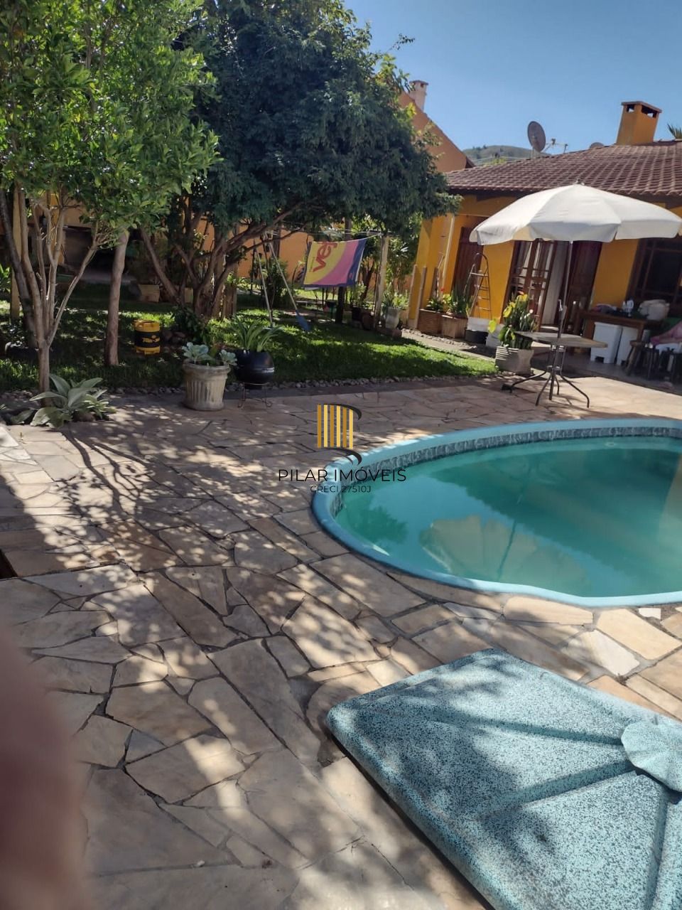 Casa para Venda - 693.6m², 5 dormitórios, sendo 3 suites, 4 vagas - Hípica