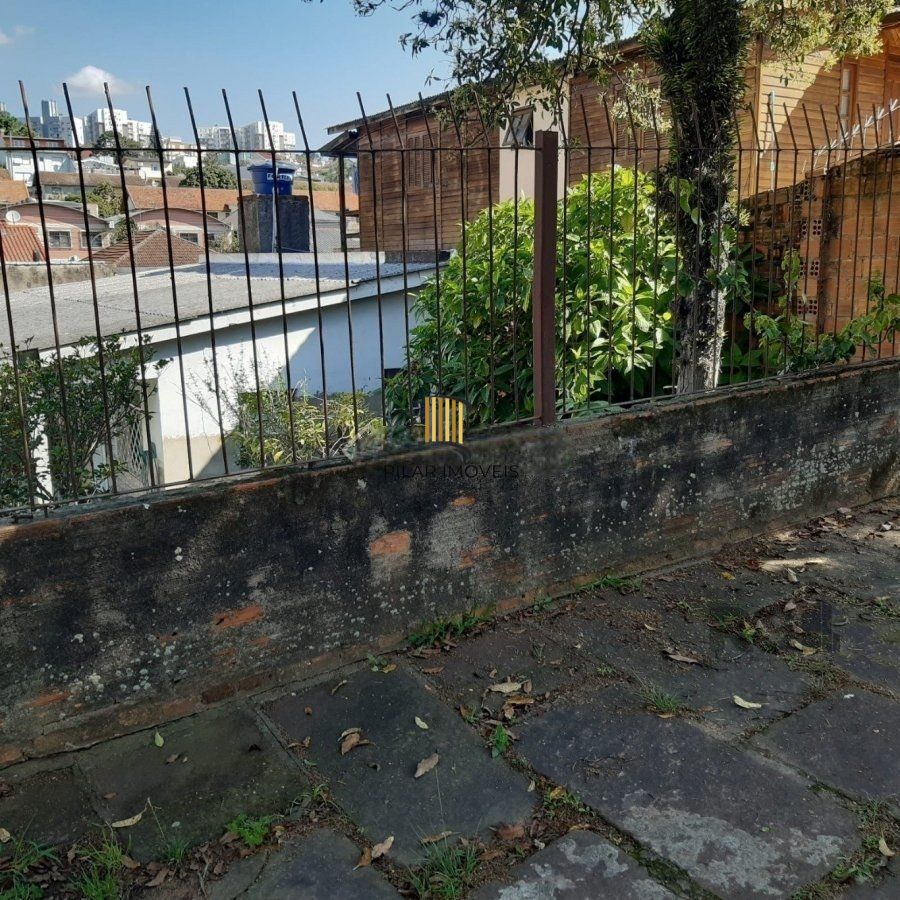 Casa 1 dormitório  e 1 vaga no jardim Sabará