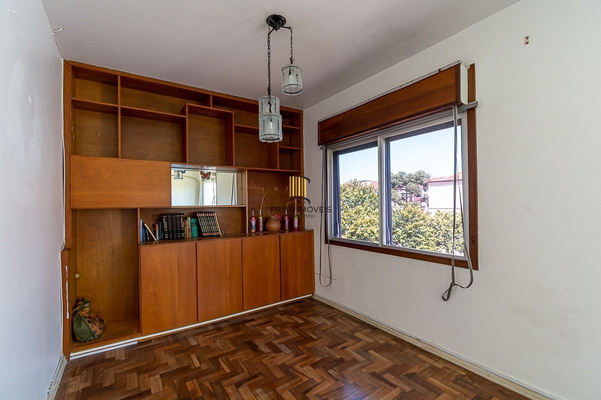 Apartamento com 02 quartos no Bairro Vila Ipiranga