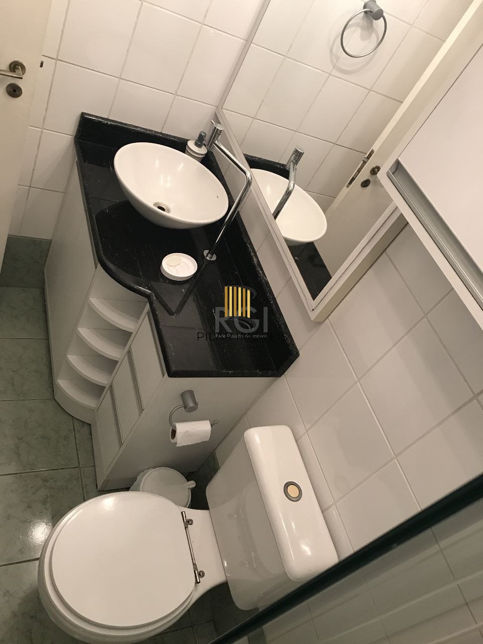 Ótima casa de 3 dormitórios no Condomínio Vivendas do Porto no bairro Tristeza