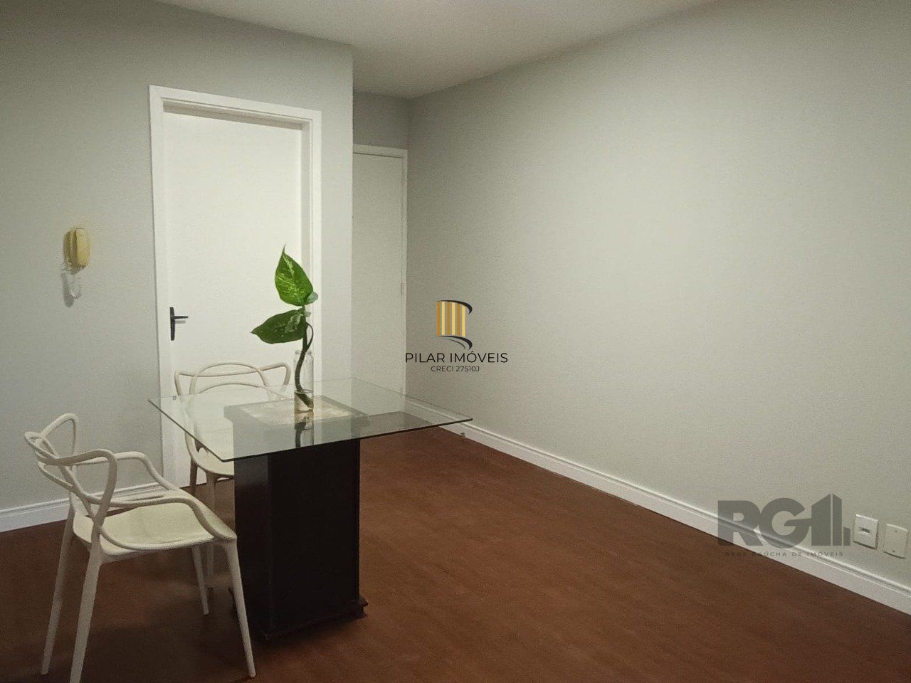 Apartamento para Venda  2 dormitórios, 1 vaga - Jardim do Salso